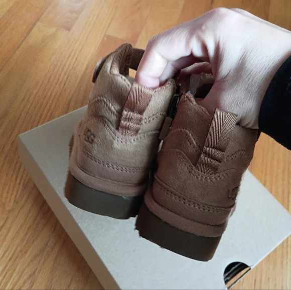 UGG Highland Hi Heritage sneaker size 7 New - Picture 7 of 8